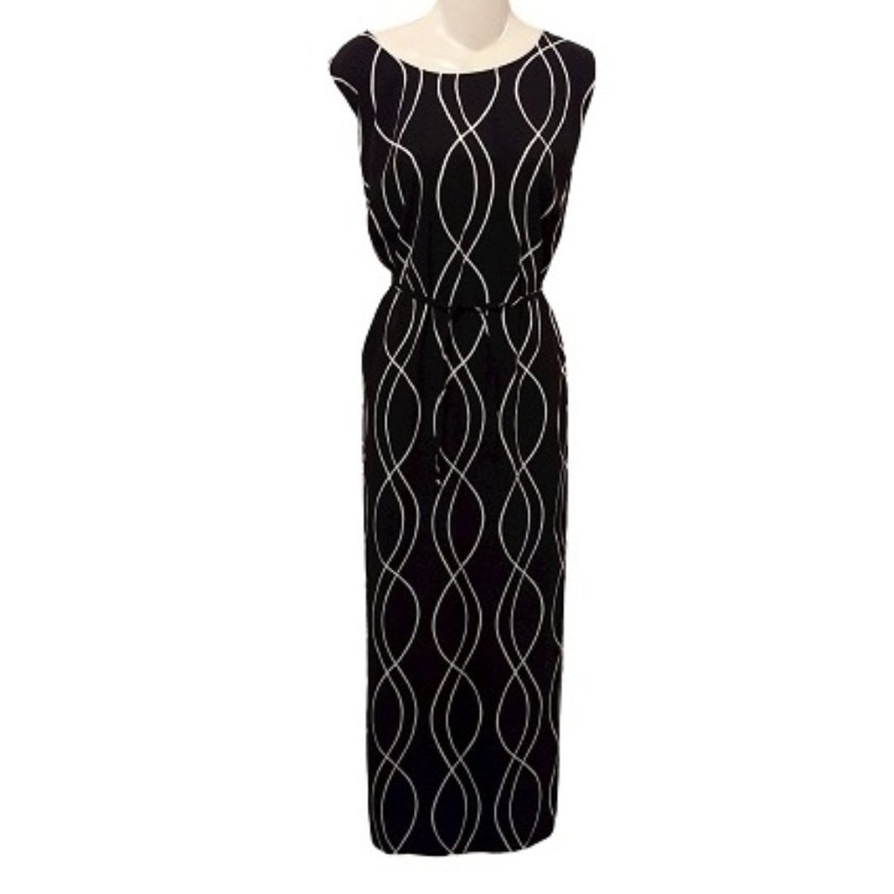 Versatile Black and White Wave Helix Pattern Sleeveless Maxi Dress Size 20